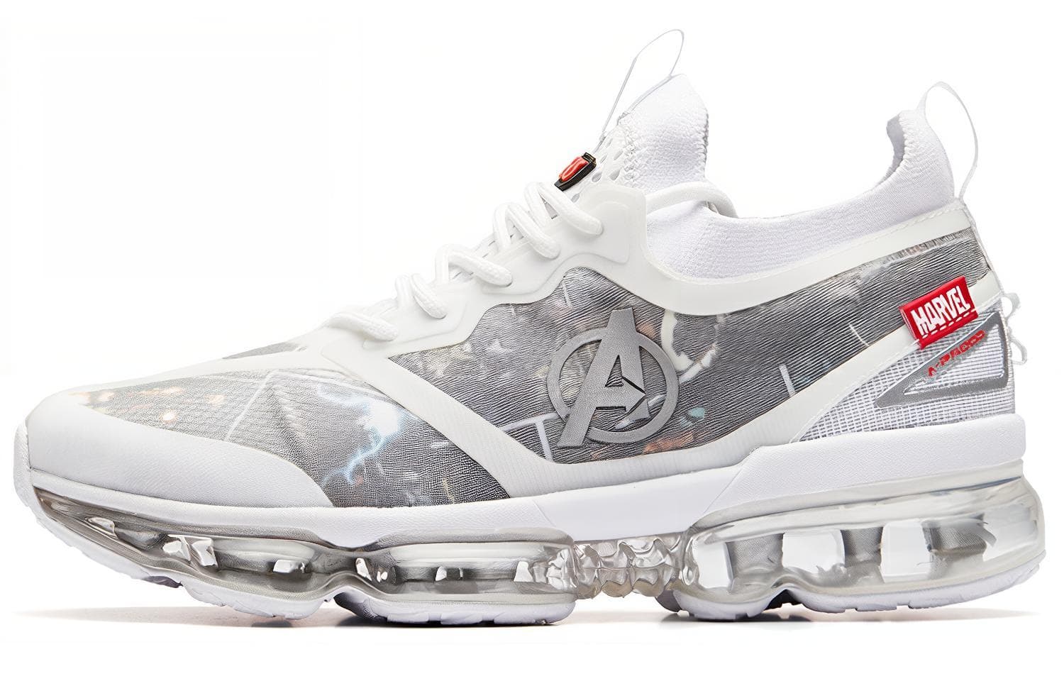 安踏 MARVEL x Anta Avengers Running Shoes