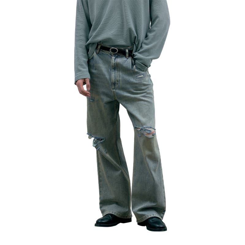 C2H4 Chalk Distressed Jeans