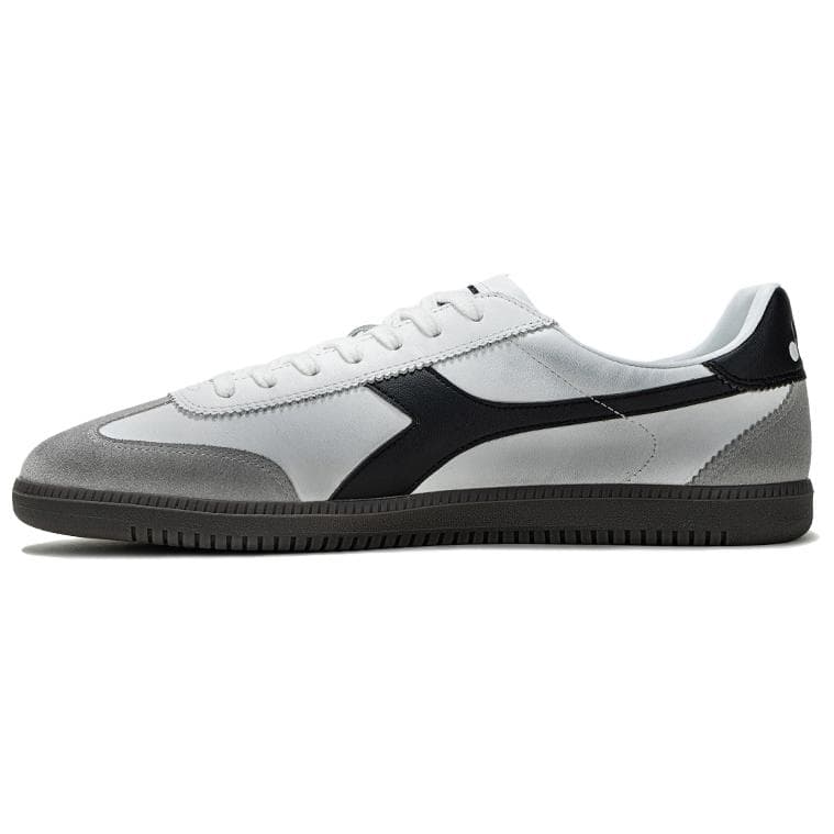 Diadora