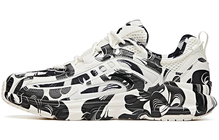 安踏 Anta Running Shoes Black White