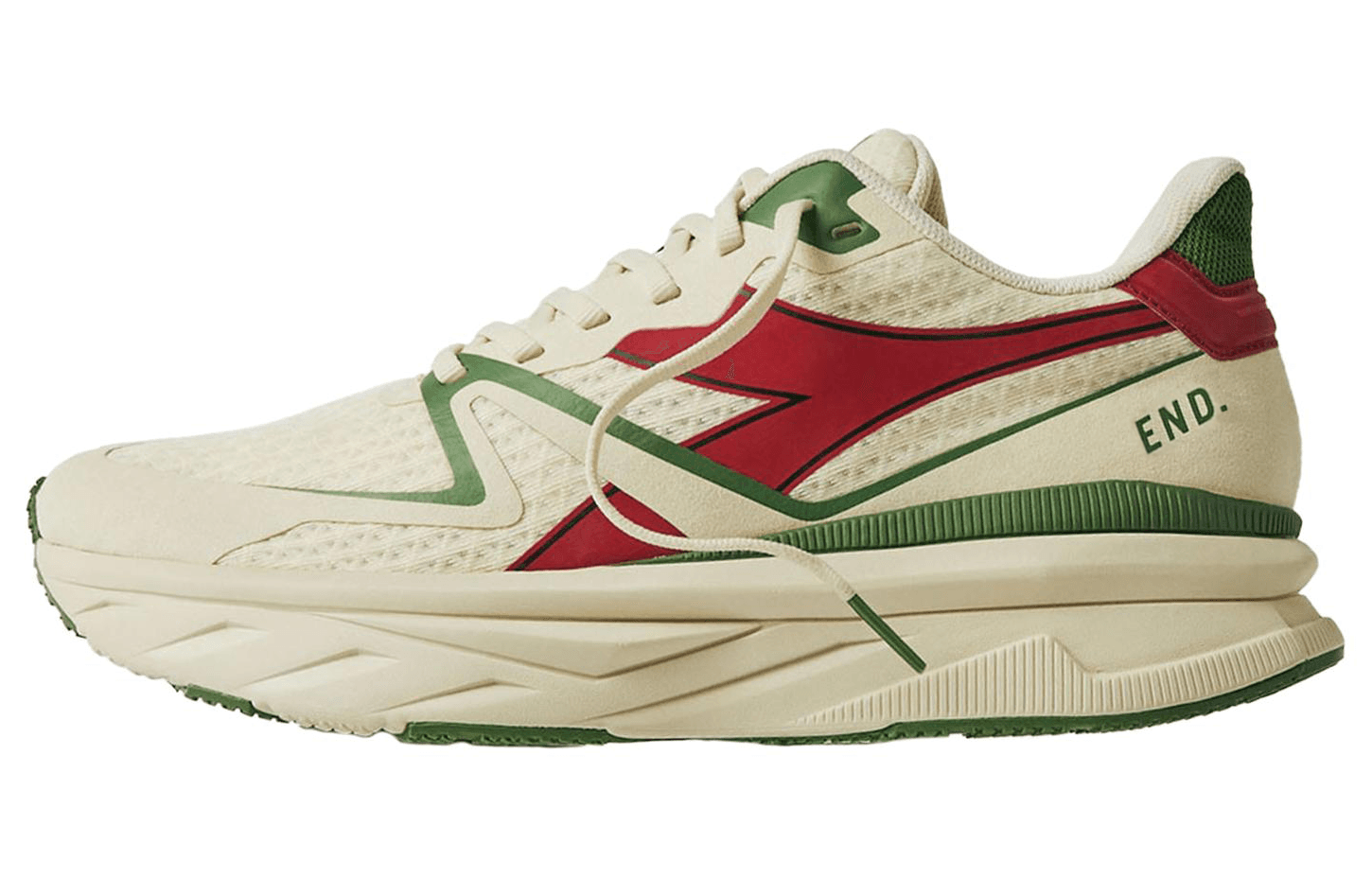 Diadora V7000