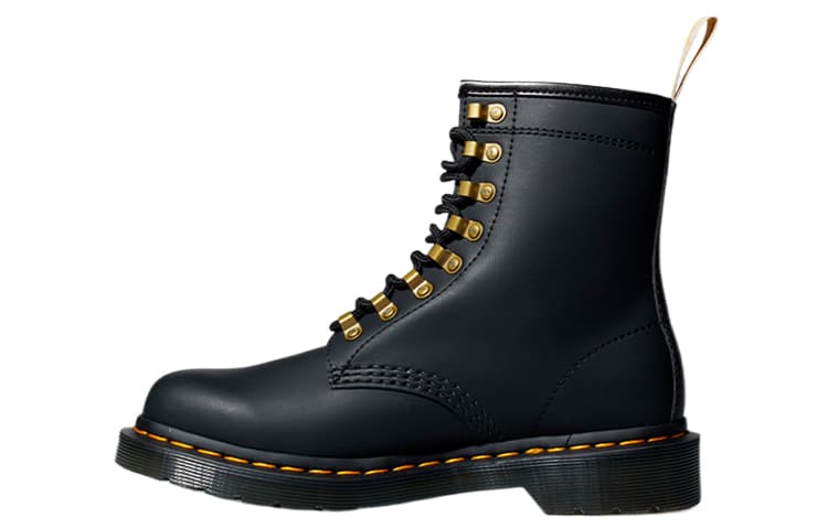 DR.MARTENS Dr. Martens
