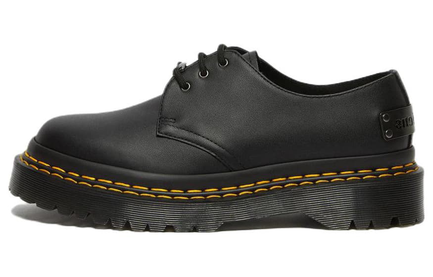 DR.MARTENS Dr. Martens