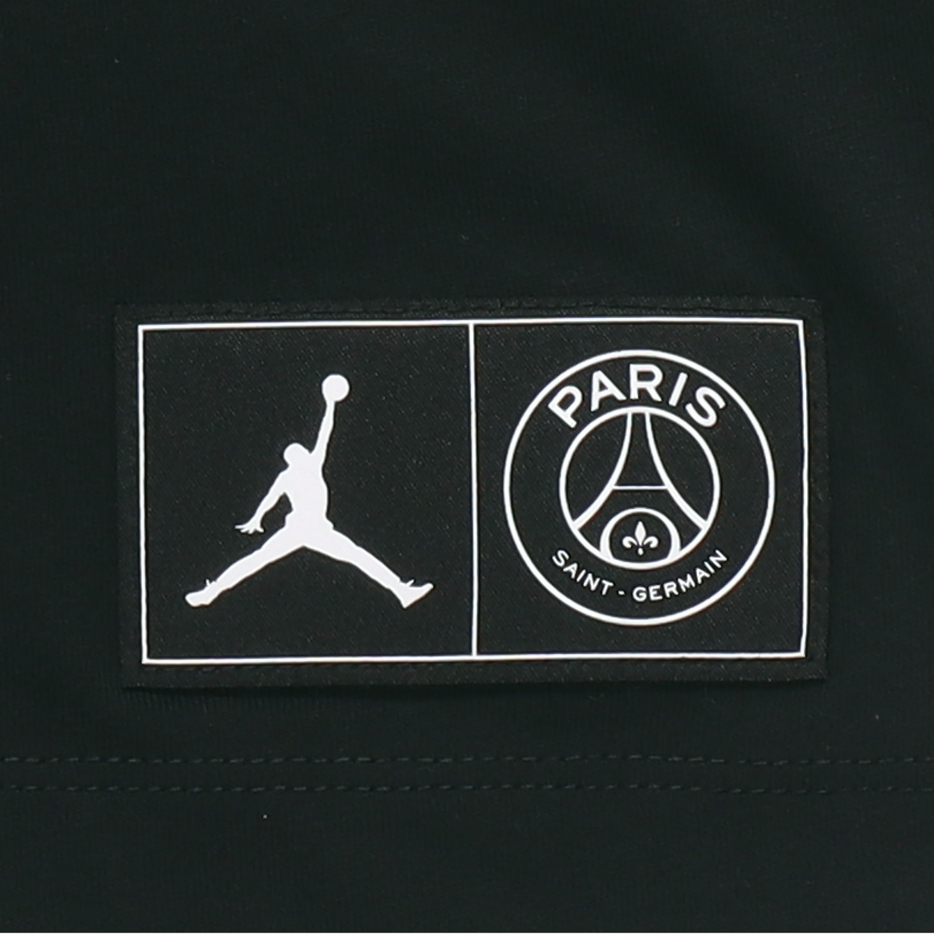 Jordan Paris Saint-Germain Logo Tee — фото 3
