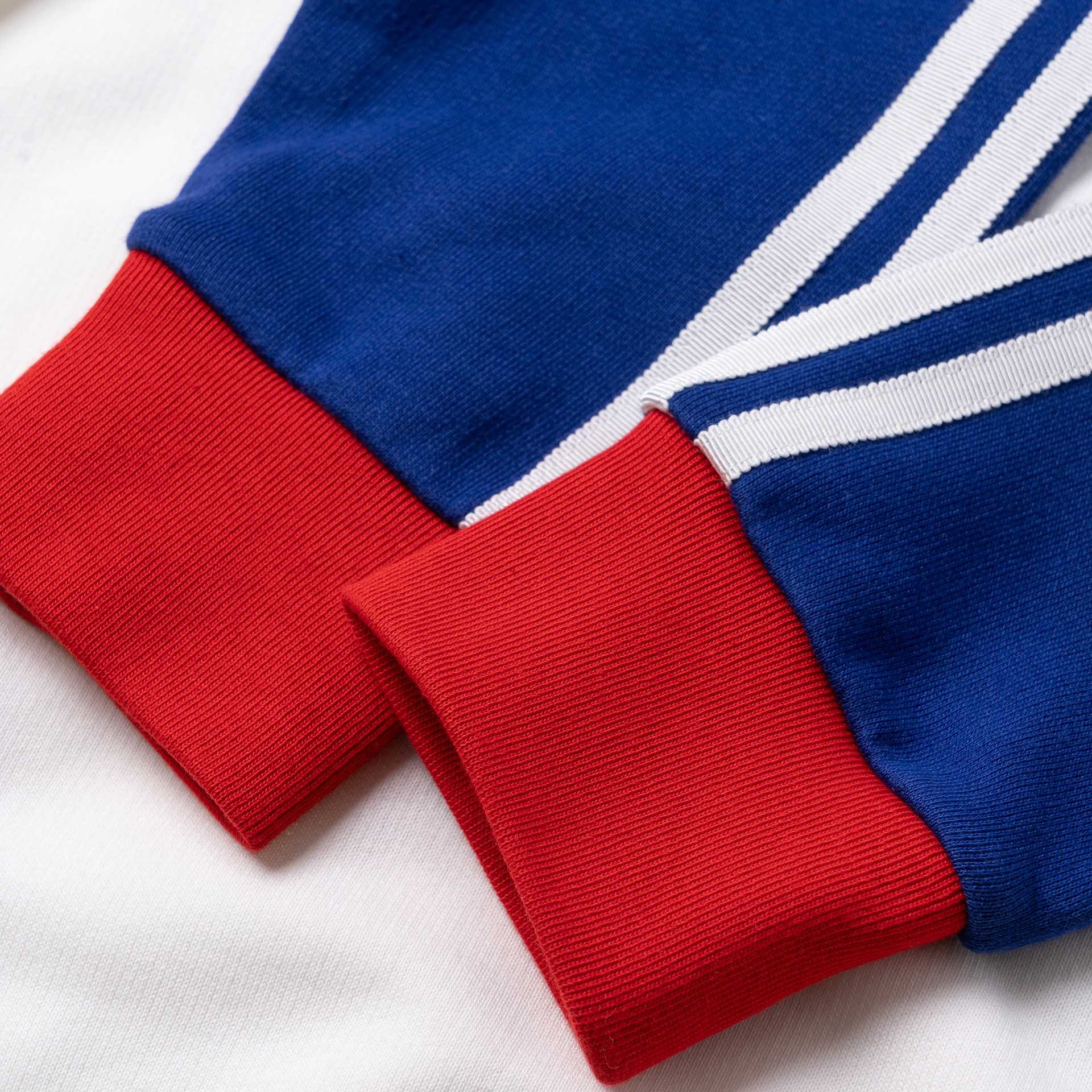 Gucci Logo Print Sweatshirt — фото 3