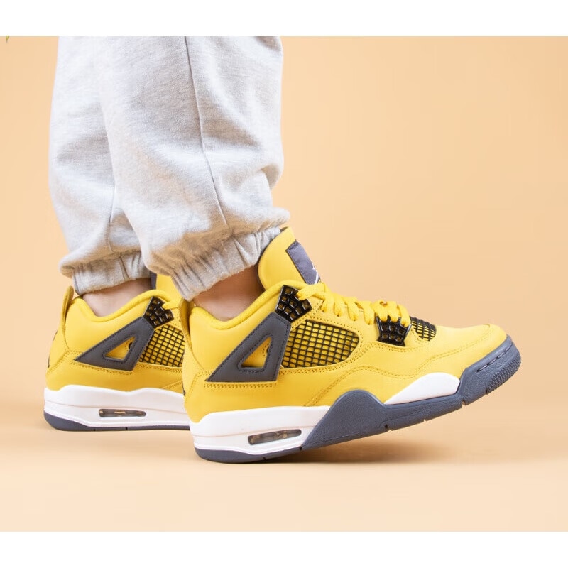 Jordan Air Jordan 4 Retro "Tour Yellow" GS — фото 3
