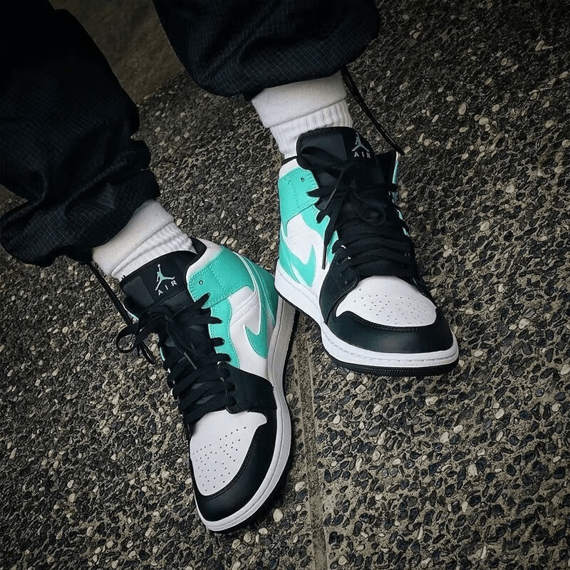 Jordan Air Jordan 1 Mid "Island Green" GS — фото 4