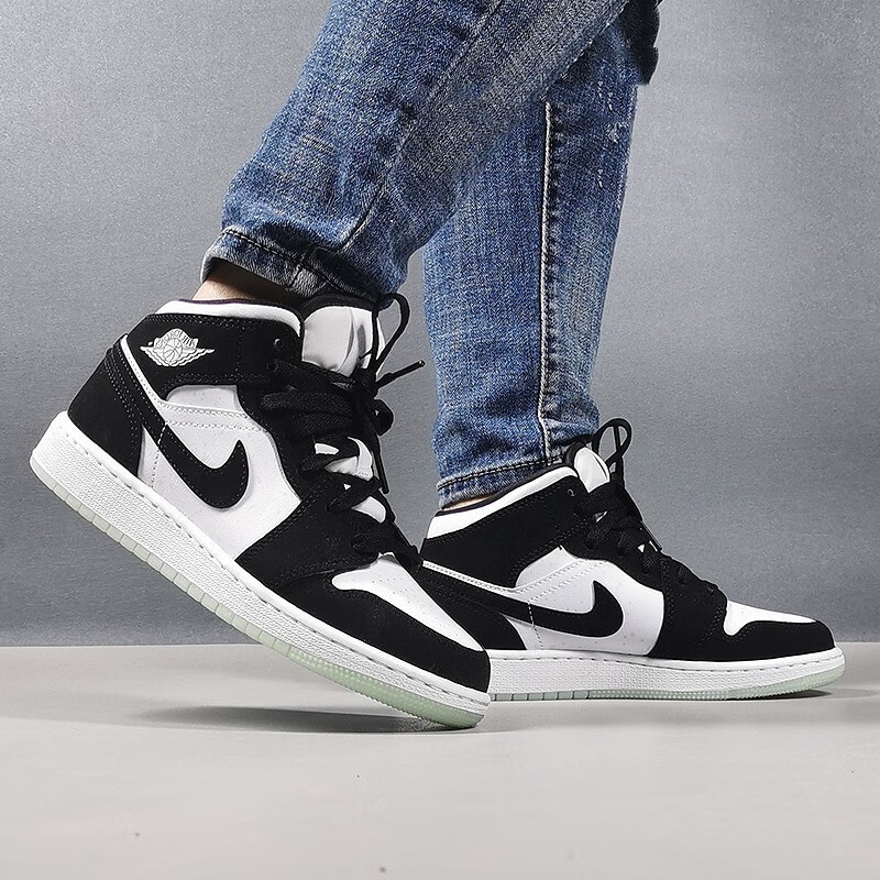 Jordan Air Jordan 1 Mid SE GS — фото 3