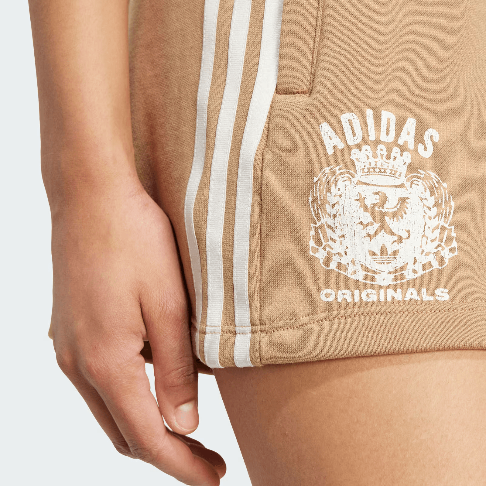Adidas Originals Graphic Crest Shorts — фото 3