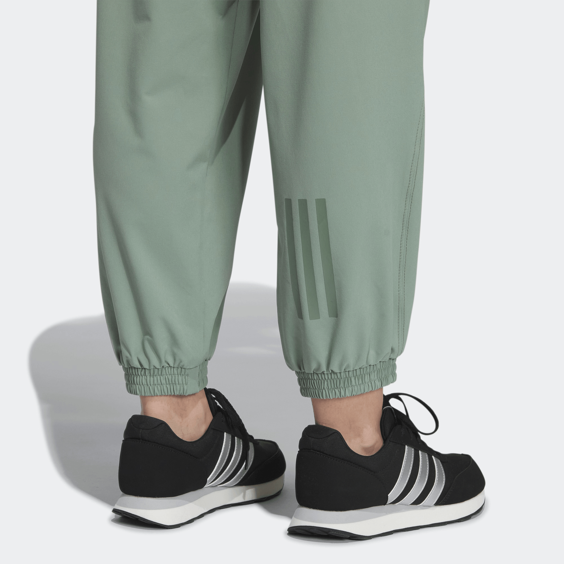 Adidas Woven Pants — фото 1