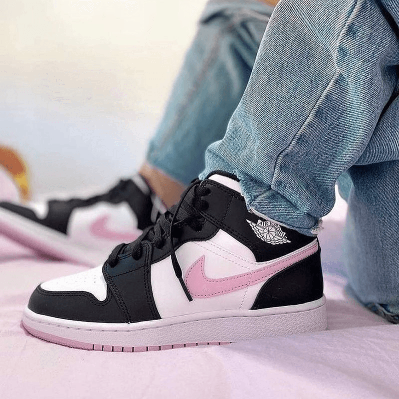 Jordan Air Jordan 1 Mid GS — фото 4