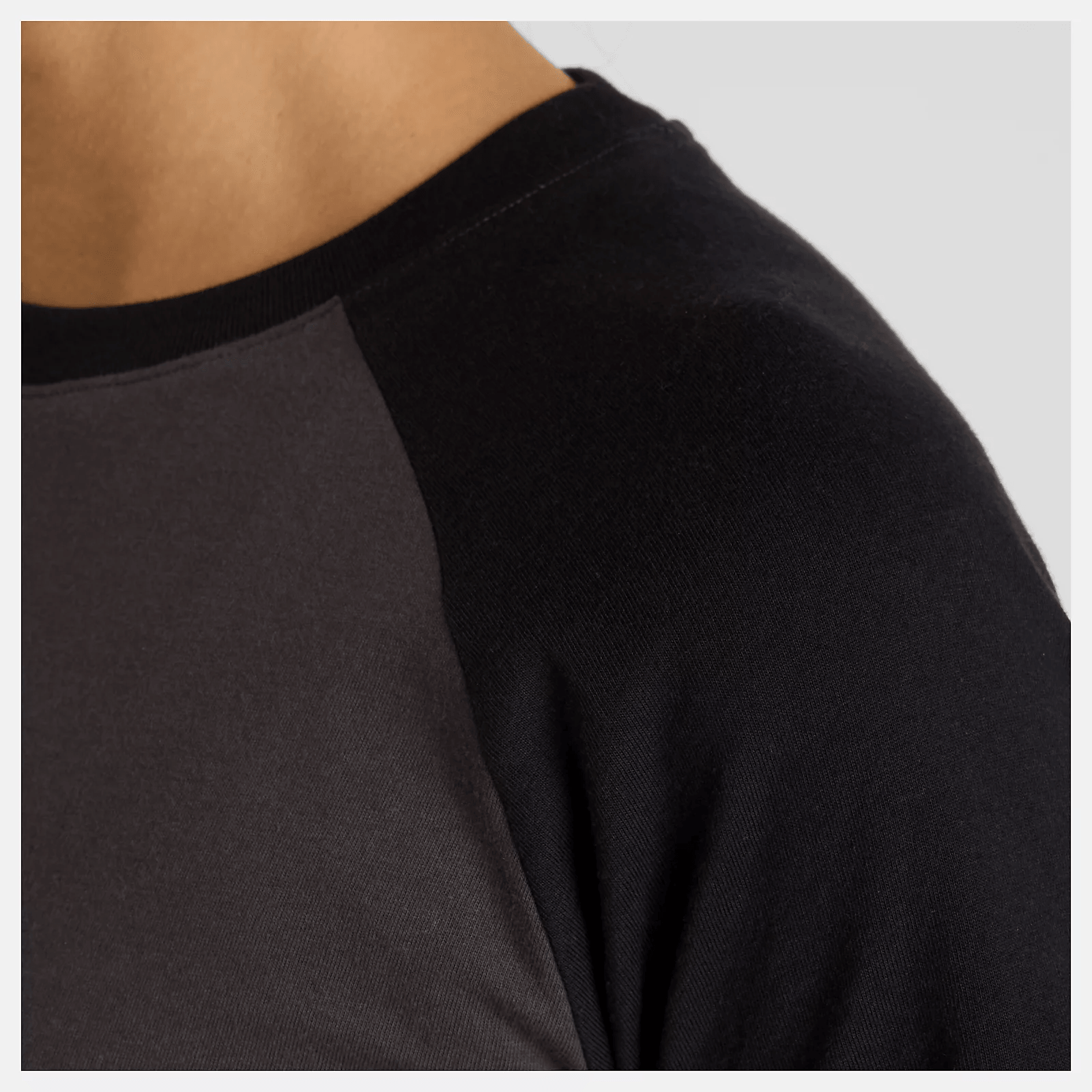 New Balance Raglan Sleeve T-Shirt Black — фото 5