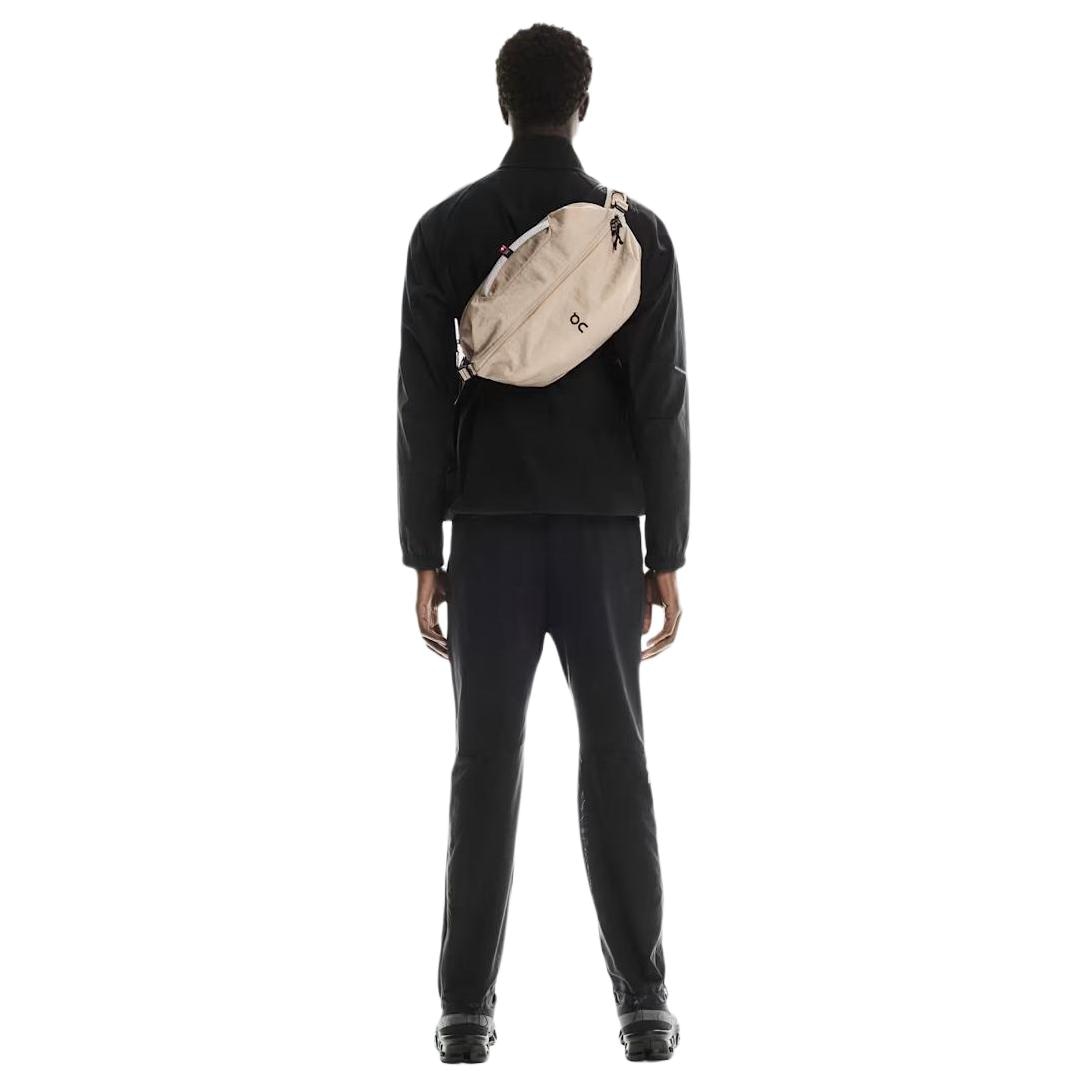 On 9L Adjustable Waist Bag Beige — фото 2