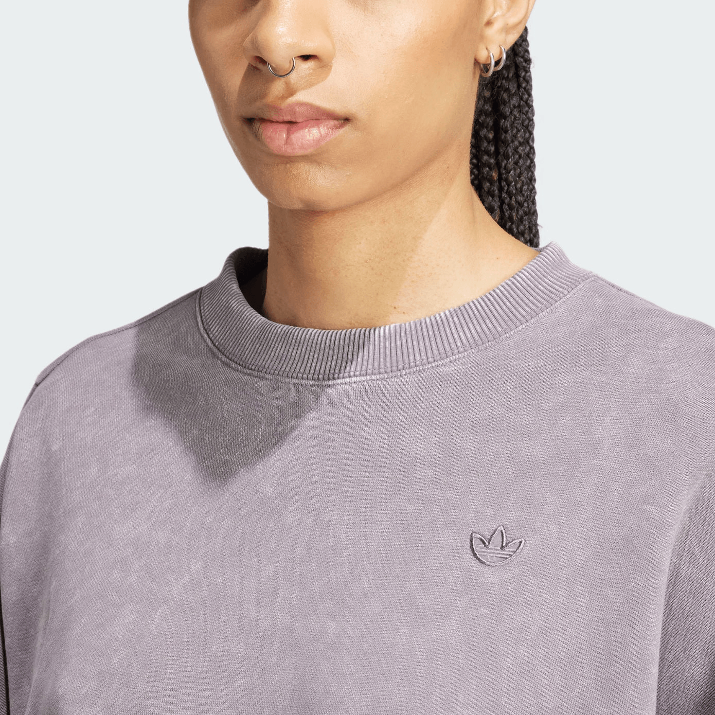 Adidas Originals Premium Essentials Washed FW24 Crewneck Sweatshirt Gray — фото 4