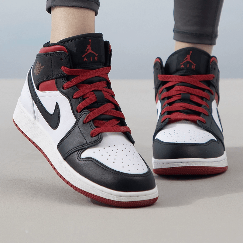 Jordan Air Jordan 1 Mid GS — фото 3