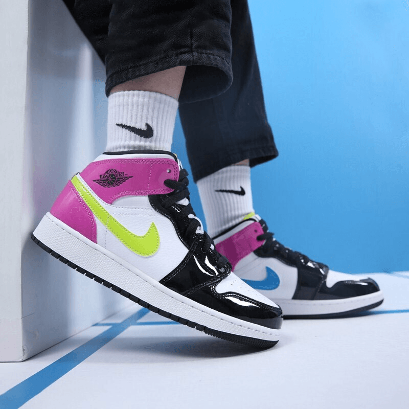 Jordan Air Jordan 1 Mid "Patent Leather" GS — фото 5