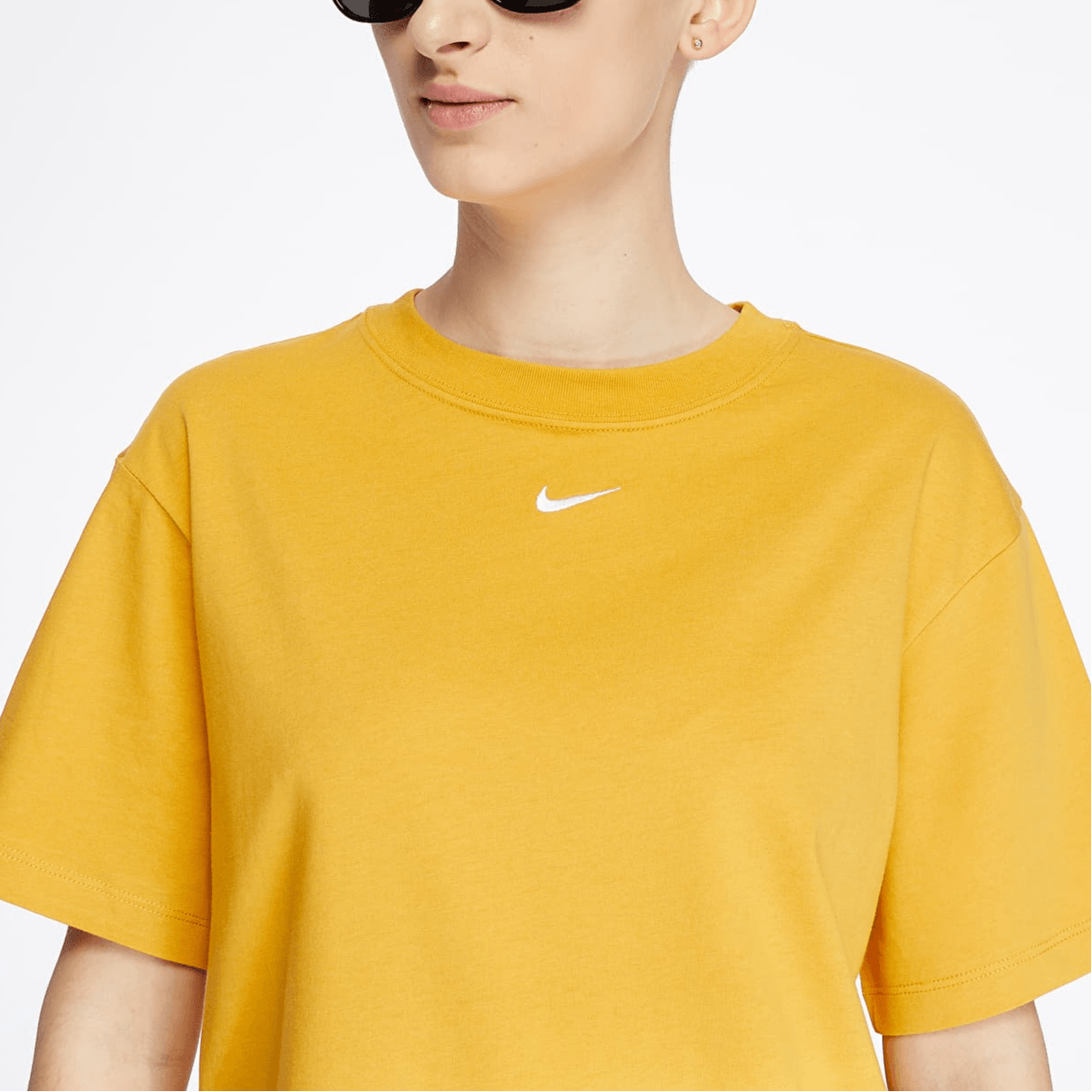 Nike Sportswear Essentials LogoT — фото 4