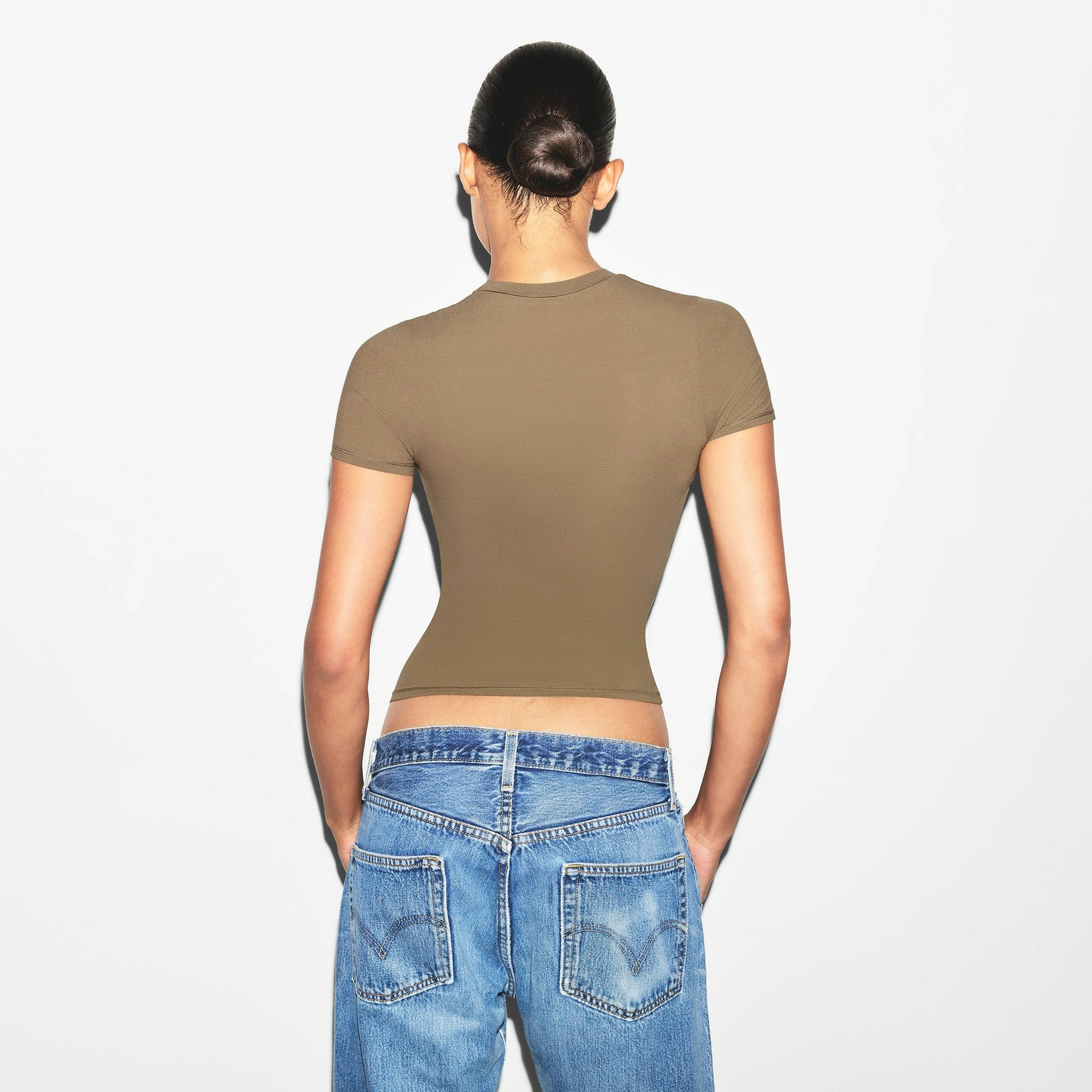 Skims SS25 FITS EVERYBODY T-SHIRT — фото 3
