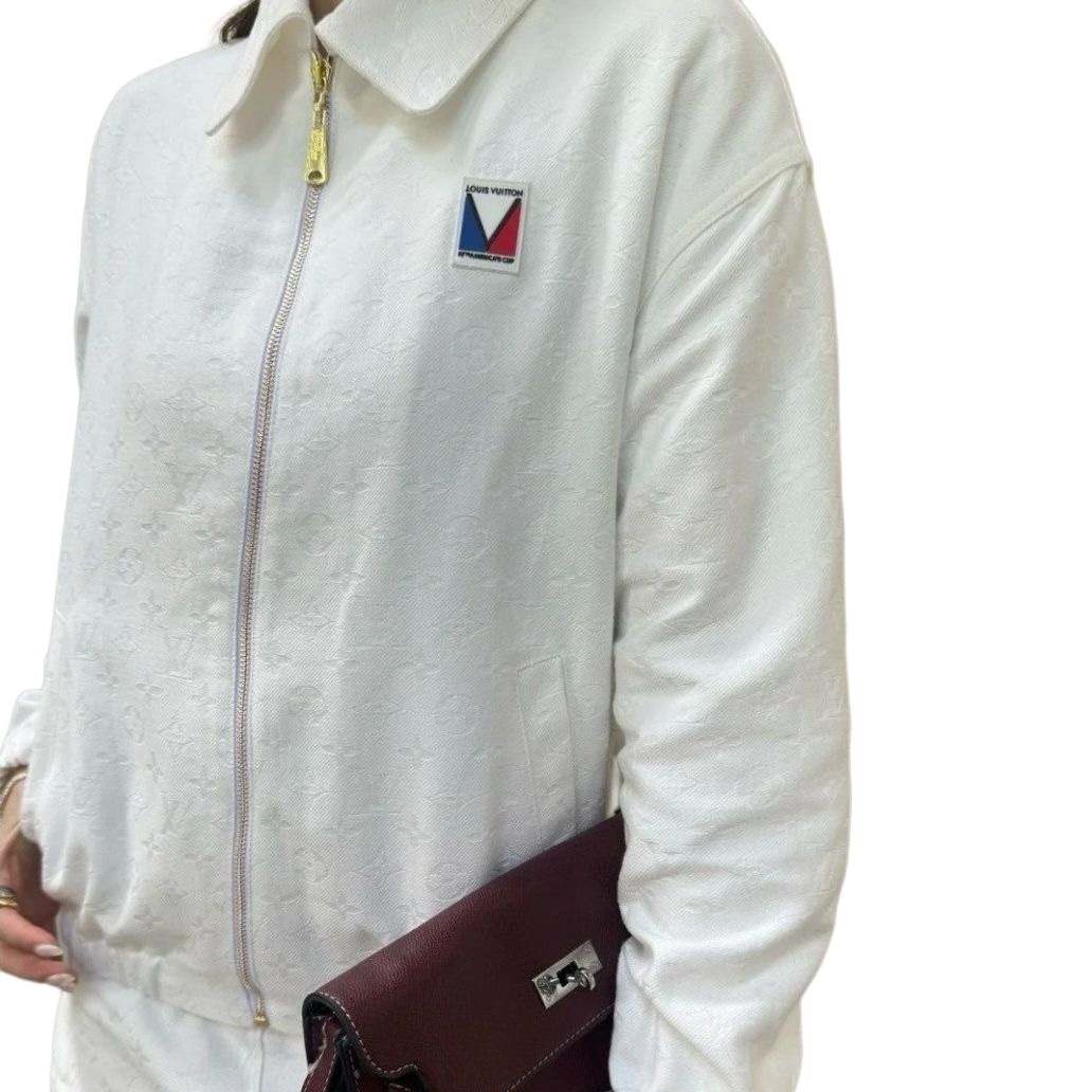 Louis Vuitton x America's Cup SS24 Logo Embossed Bomber Jacket White — фото 3