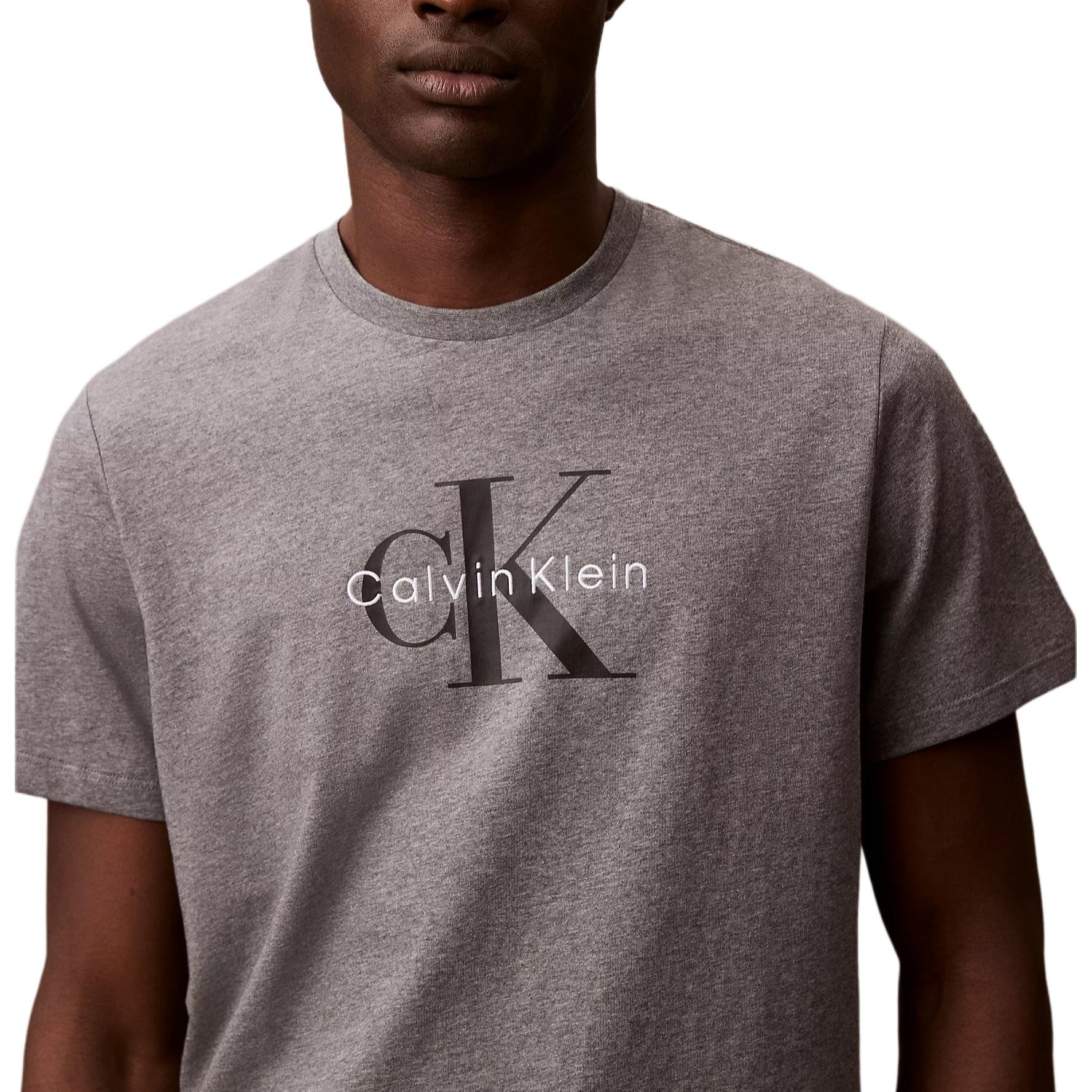 Calvin Klein T — фото 4