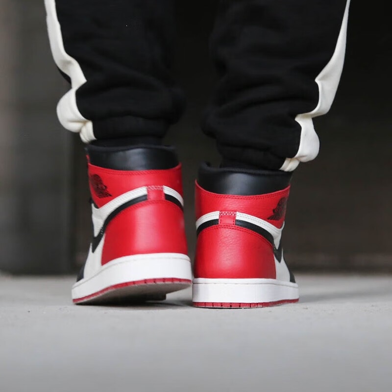 Jordan Air Jordan 1 Retro High Bred Toe GS — фото 6