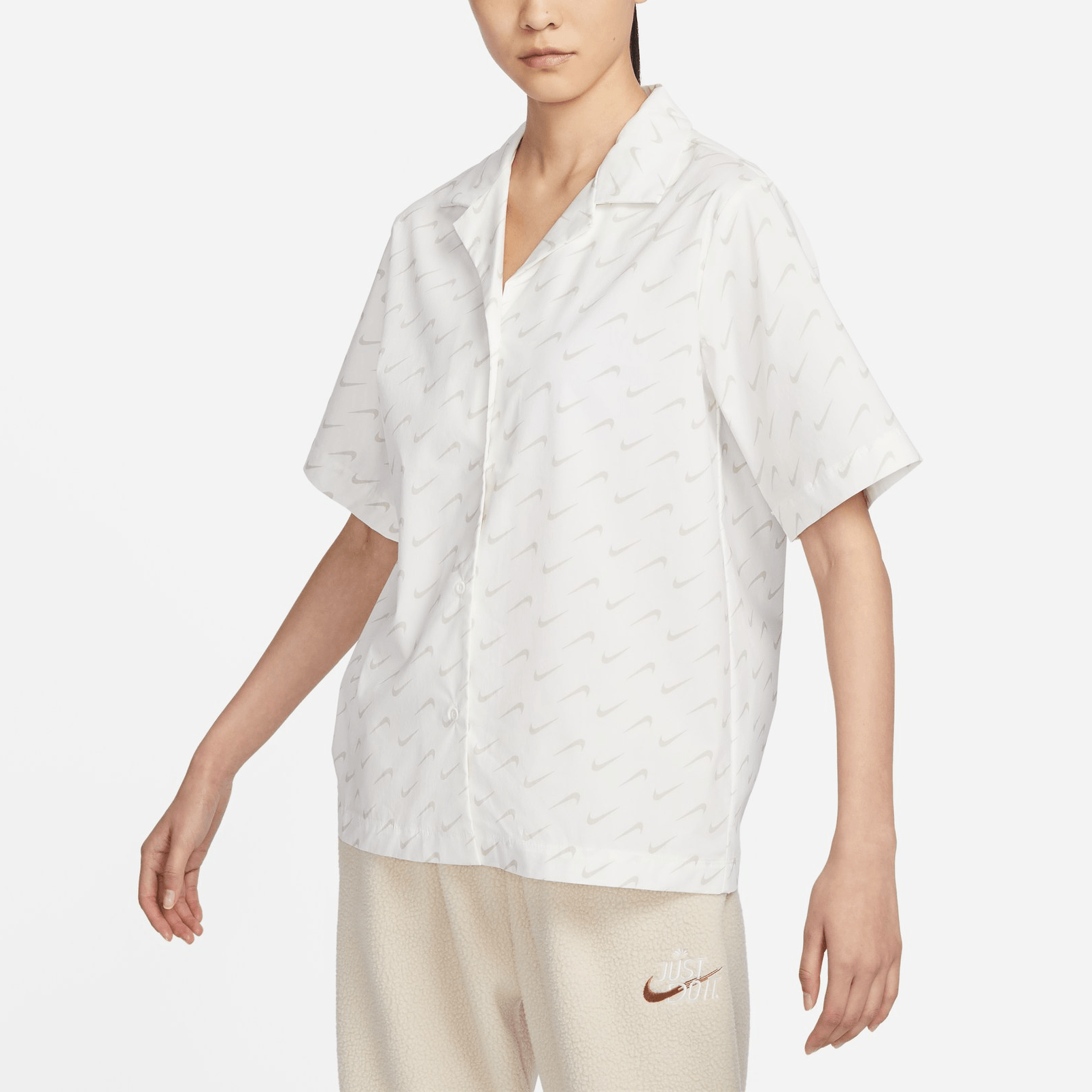 Nike Sportswear Everyday Modern Logo T-Shirt — фото 2
