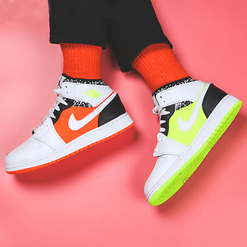 Jordan Air Jordan 1 Mid GS — фото 4