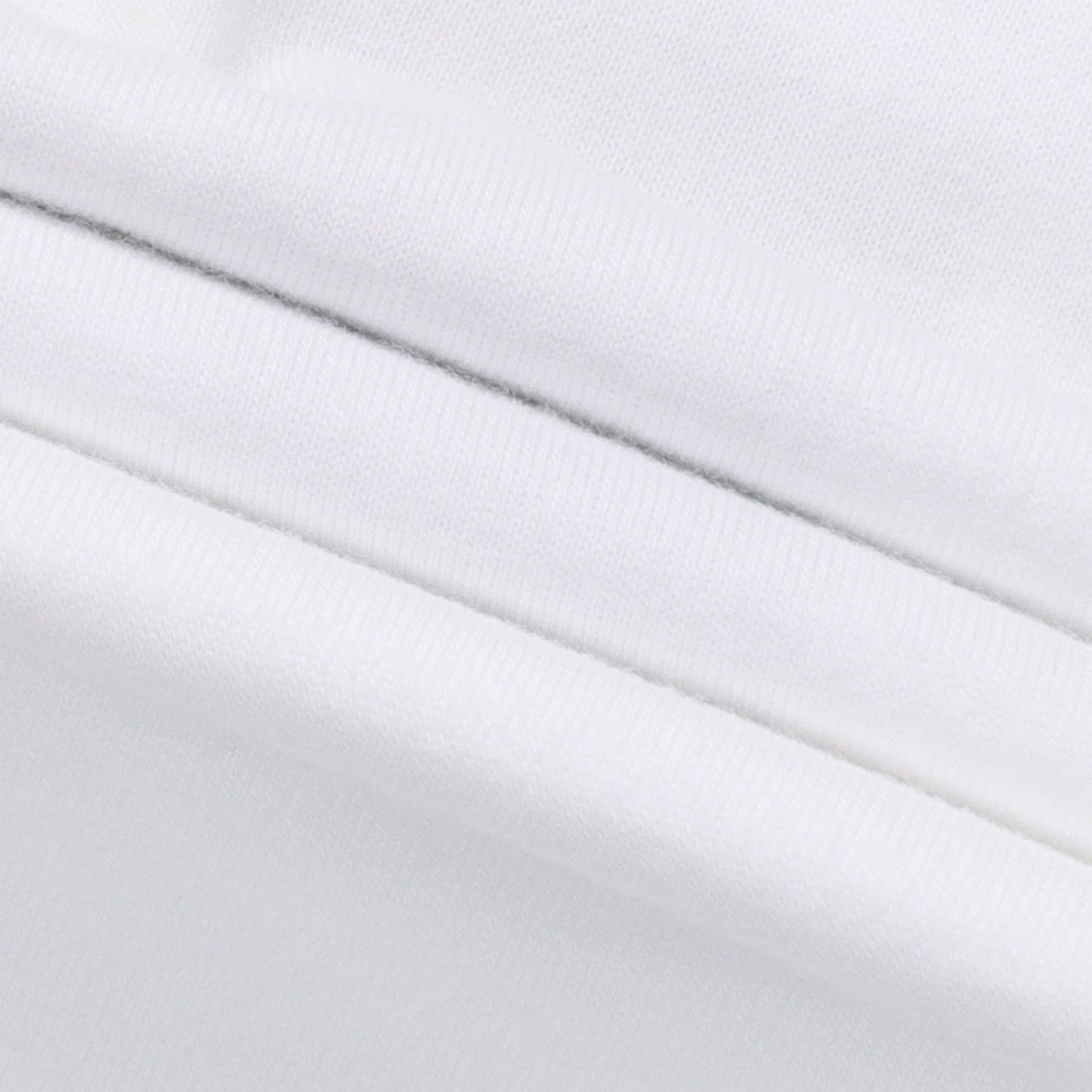 Uniqlo x KAWS T-Shirt White — фото 4