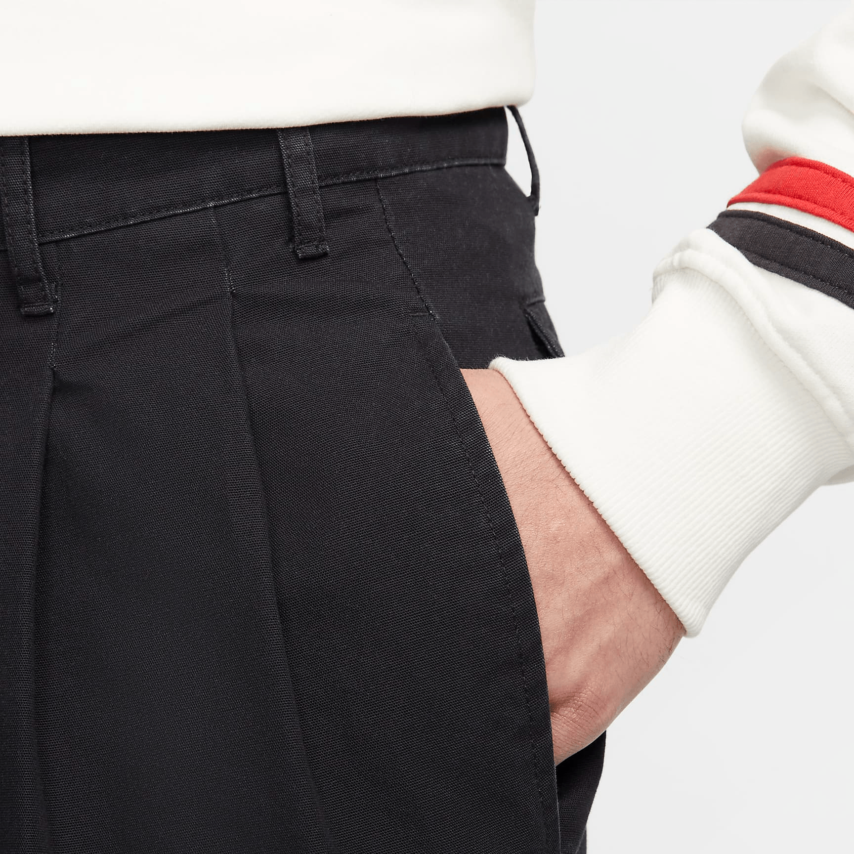 Nike Logo Print Mid-Rise Shorts — фото 4