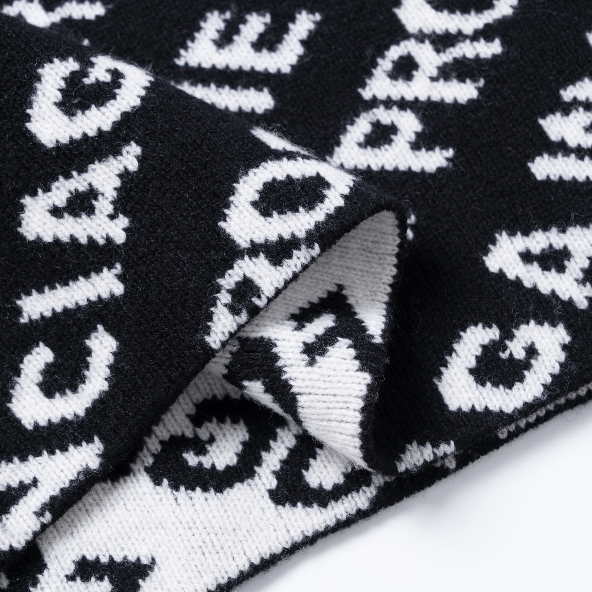 Balenciaga FW21 World Food Programme Sweater — фото 8