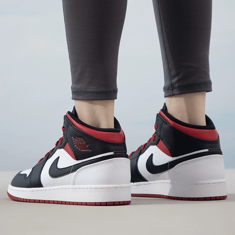 Jordan Air Jordan 1 Mid GS — фото 6