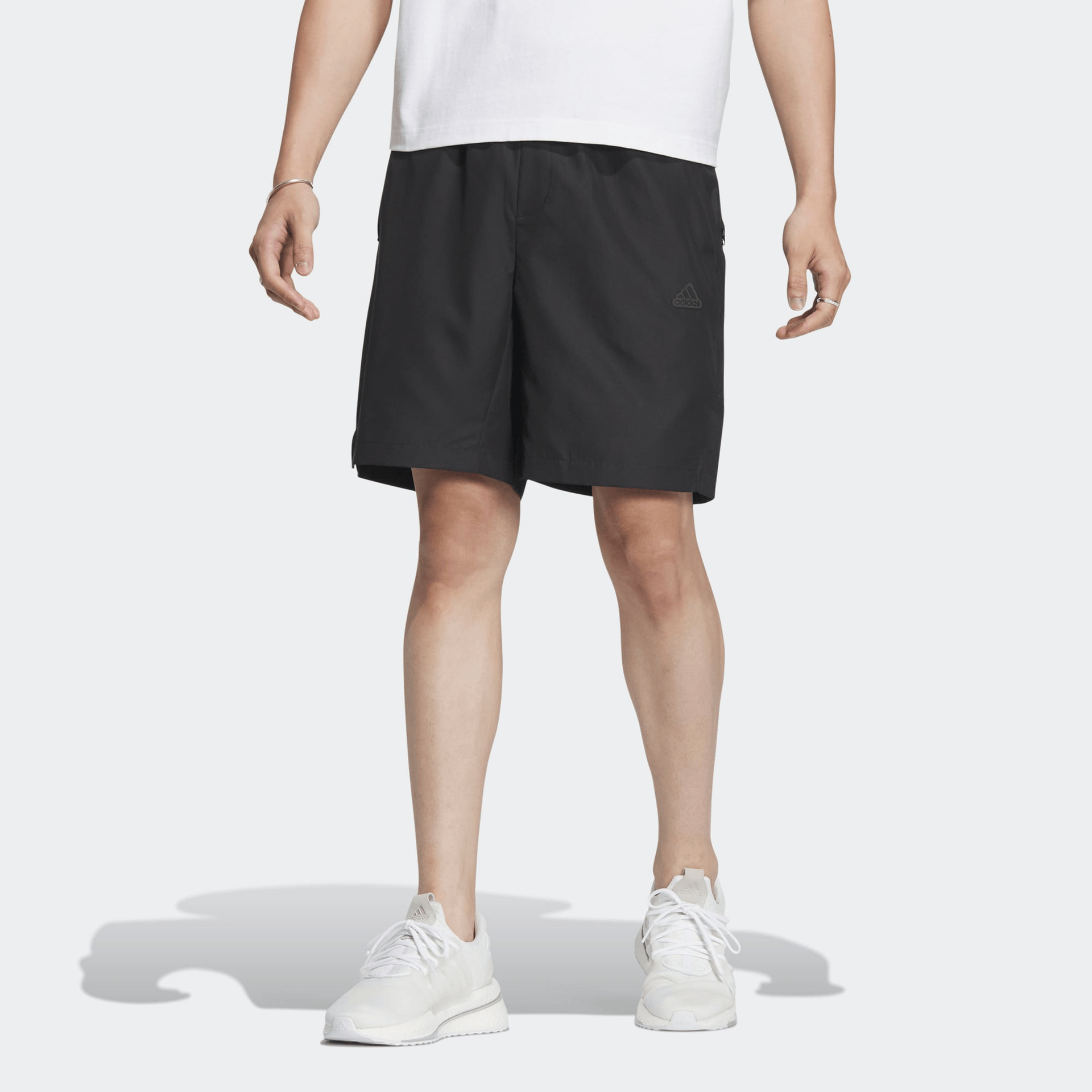 Adidas Tech Utility Woven Shorts Logo — фото 1