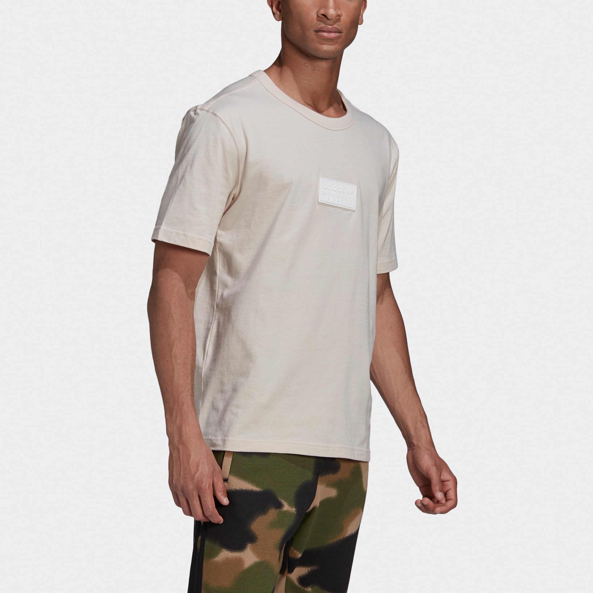 Adidas Originals Silicon Badge T-Shirt — фото 3