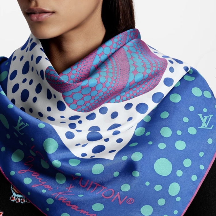 Louis Vuitton Pumpkin Silk Scarf Blue — фото 3