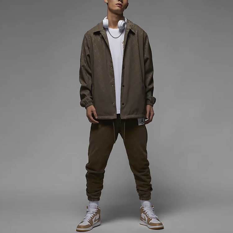 Jordan Essential Coach Jacket Beige — фото 3