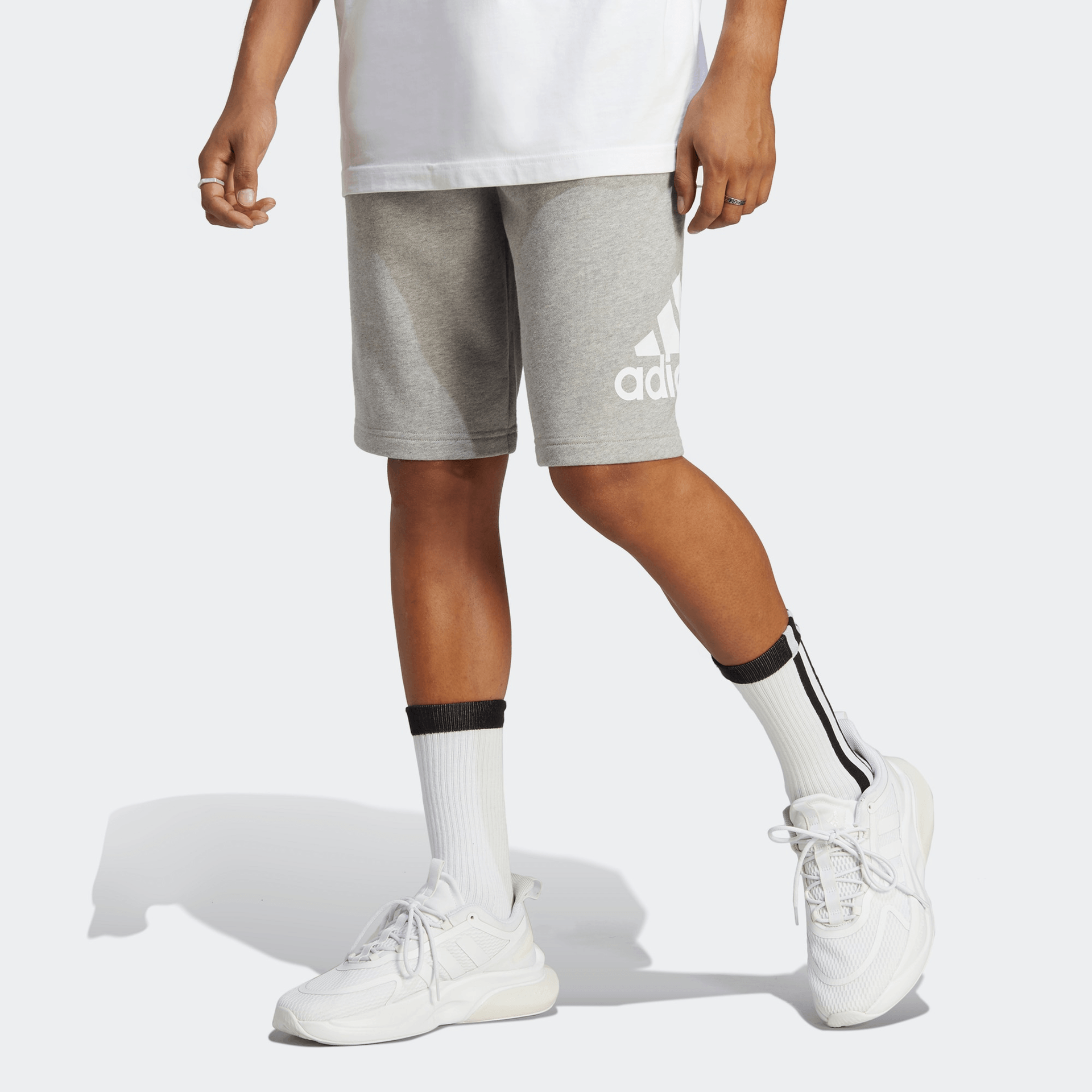 Adidas Essentials Shorts Logo — фото 1