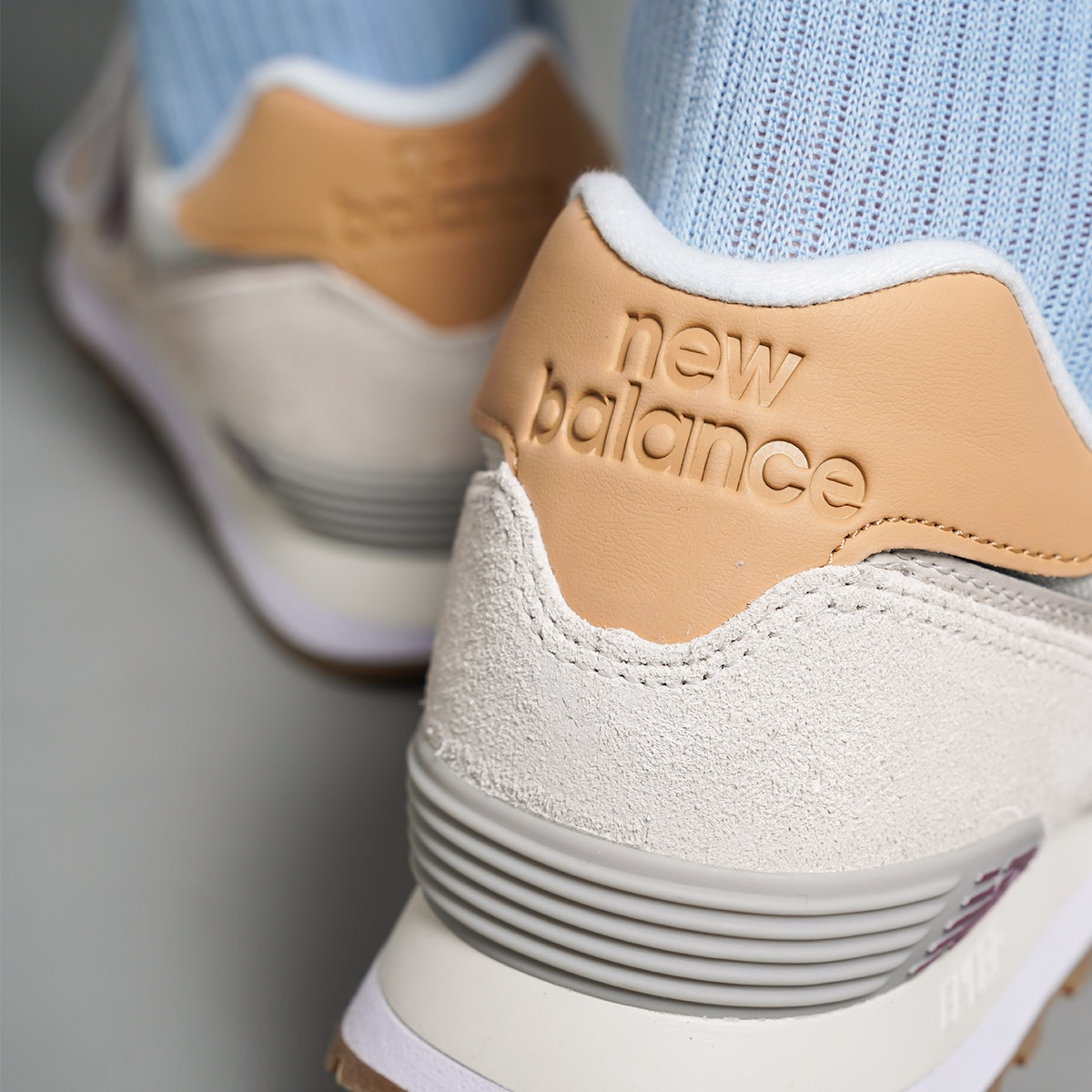 New Balance 574 v2 Beige — фото 4