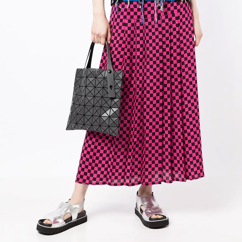 Issey Miyake Prism Matte Tote — фото 7