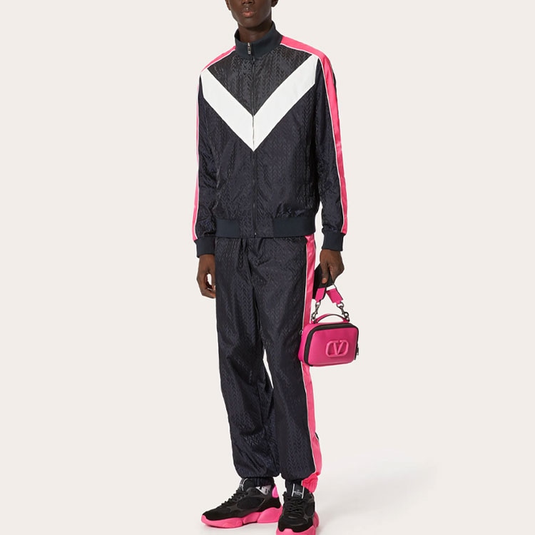 Valentino SS22 Logo — фото 1