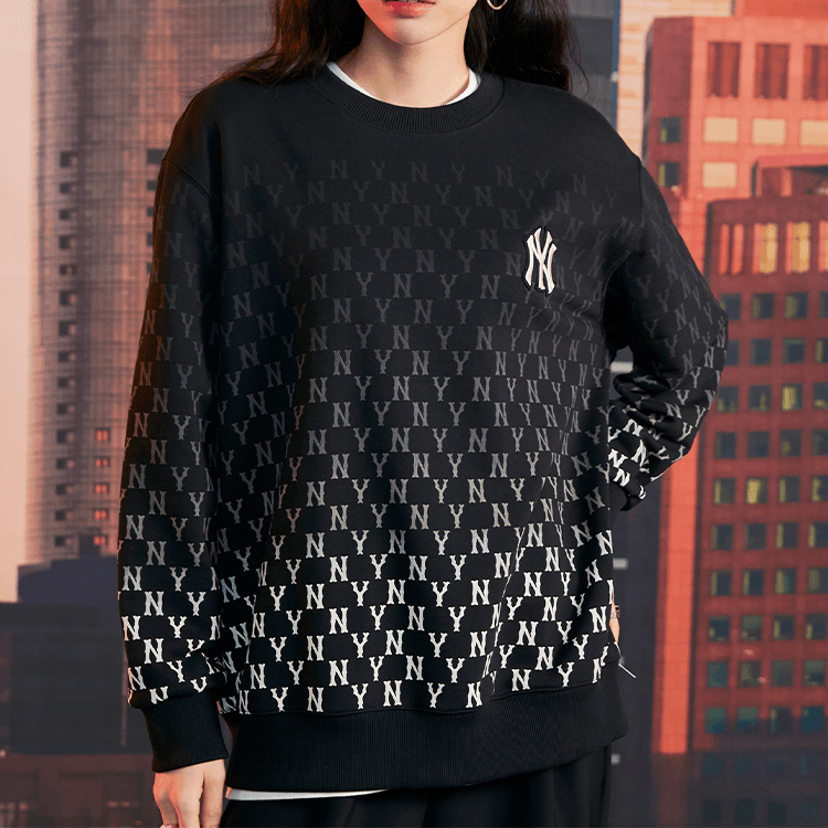MLB Yankees Gradient Logo Pullover Sweatshirt — фото 2