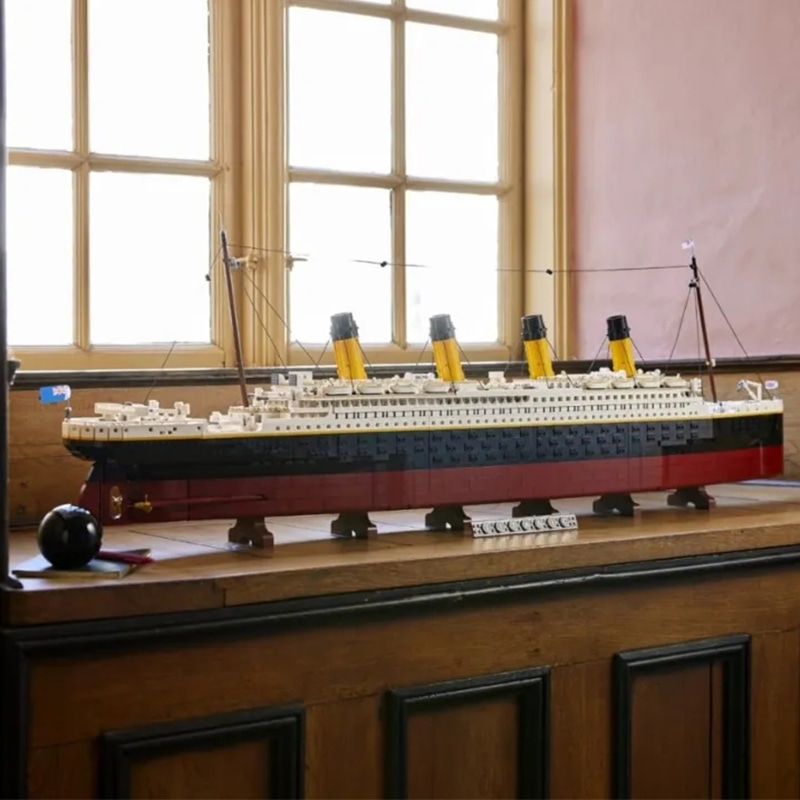 Lego Icons Titanic 10294 — фото 2