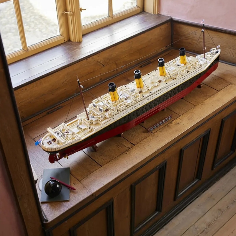 Lego Icons Titanic 10294 — фото 3