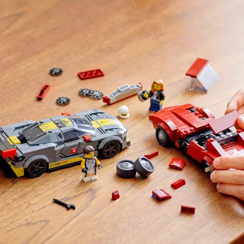 Lego CHEVROLET Corvette C8.R Race Car and 1968 Chevrolet Corvette 76903 — фото 2