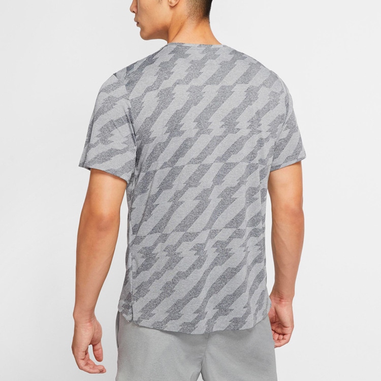 Nike Dri-FIT Miler Future Fast — фото 3