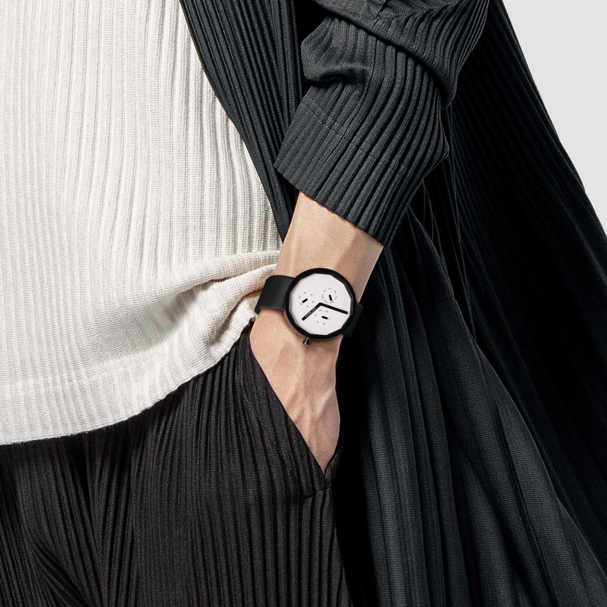 Issey Miyake TW 30 38mm SILAP008 — фото 3