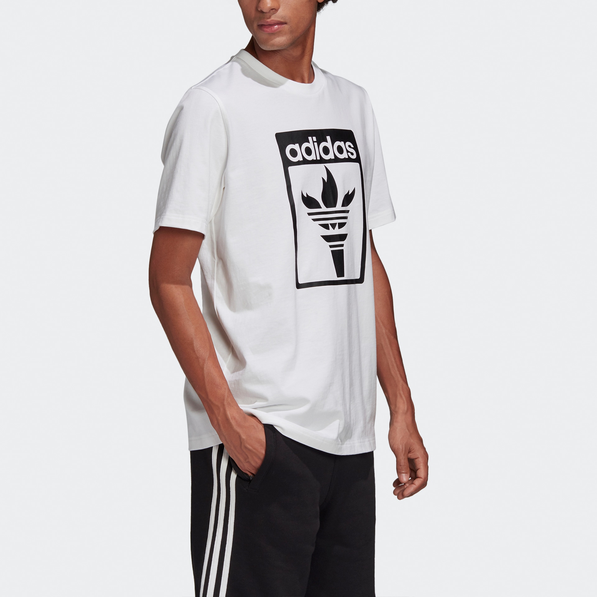 Adidas originals Tee 1 LogoT — фото 4