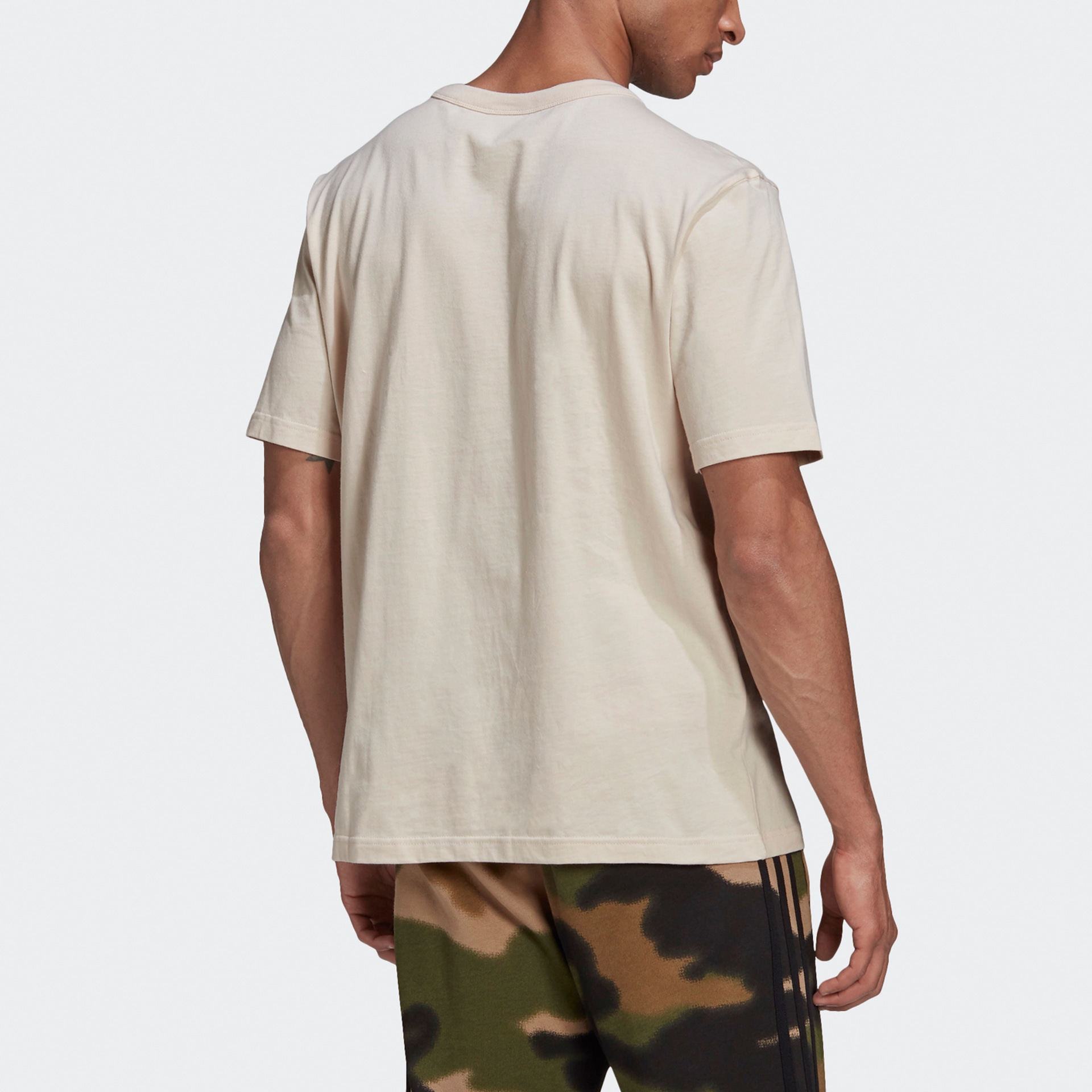 Adidas Originals Silicon Badge T-Shirt — фото 2
