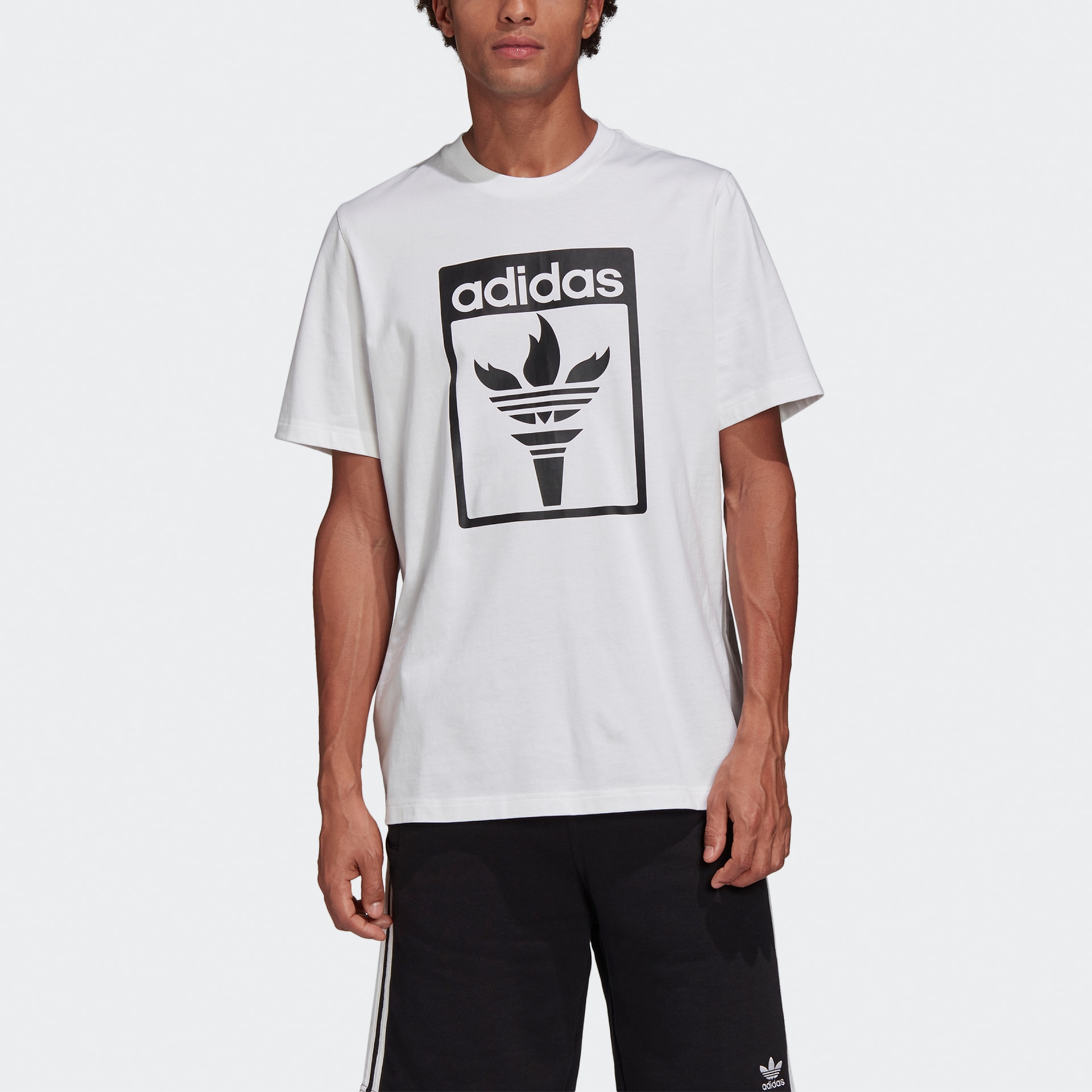 Adidas originals Tee 1 LogoT — фото 3