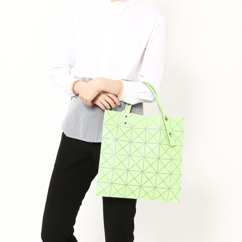 Issey Miyake Lucent Gloss Frost Tote — фото 4