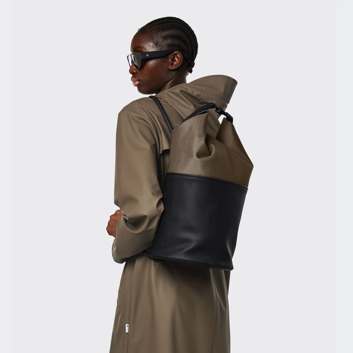 Rains Bucket Sling Bag — фото 4